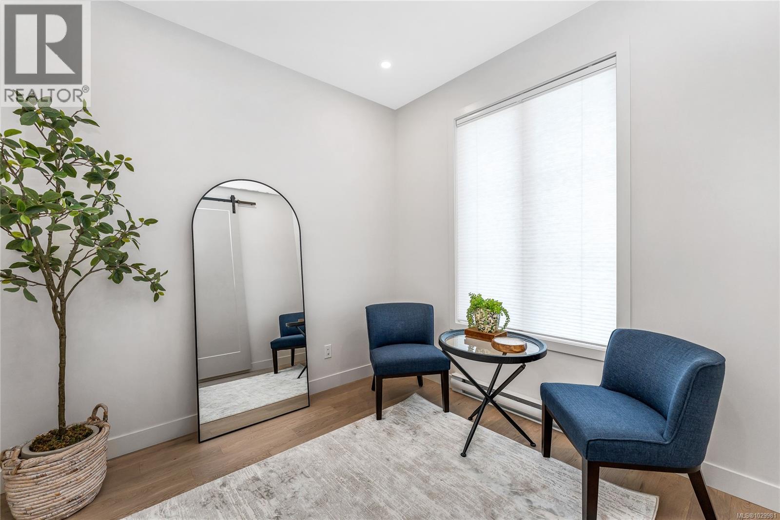 4 3333 Henderson Rd, Oak Bay, British Columbia  V8Z 3P3 - Photo 39 - 1029981