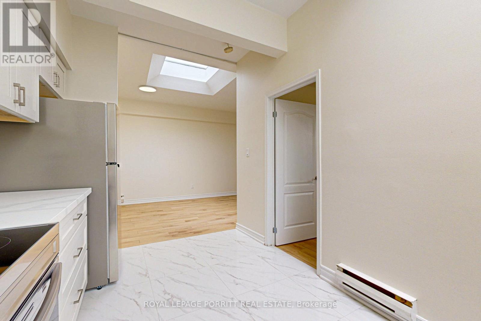 2 - 3519 Lake Shore Boulevard W, Toronto, Ontario  M8W 1N5 - Photo 19 - W12970640