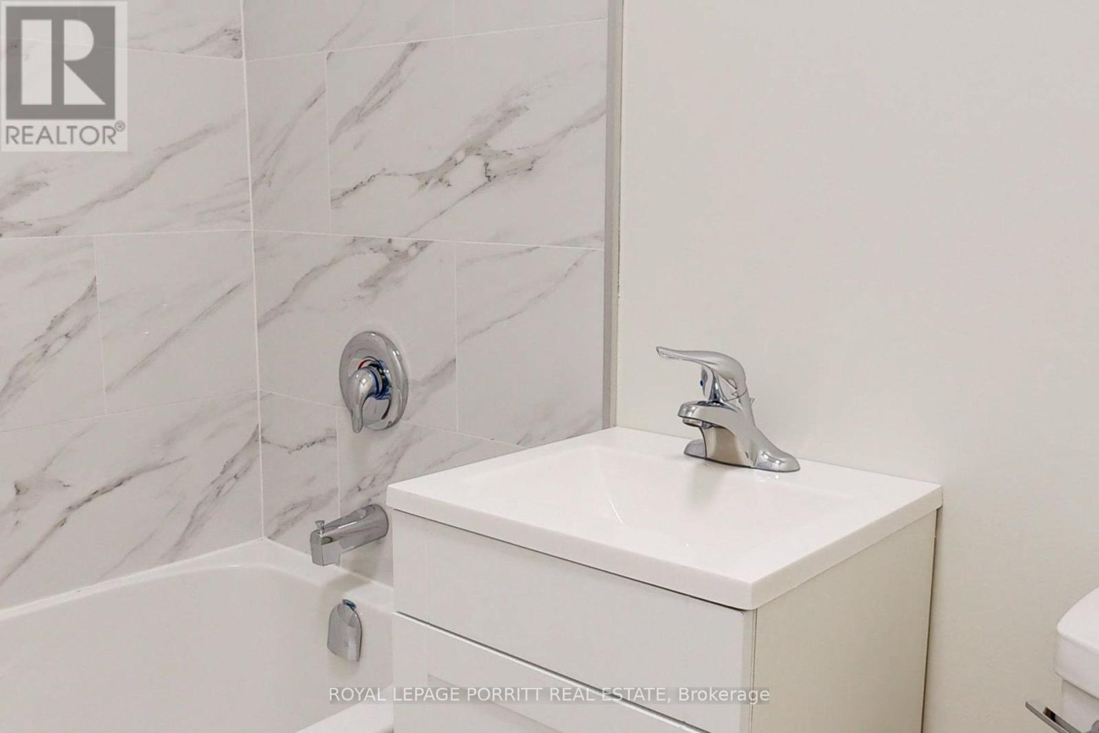 2 - 3519 Lake Shore Boulevard W, Toronto, Ontario  M8W 1N5 - Photo 28 - W12970640