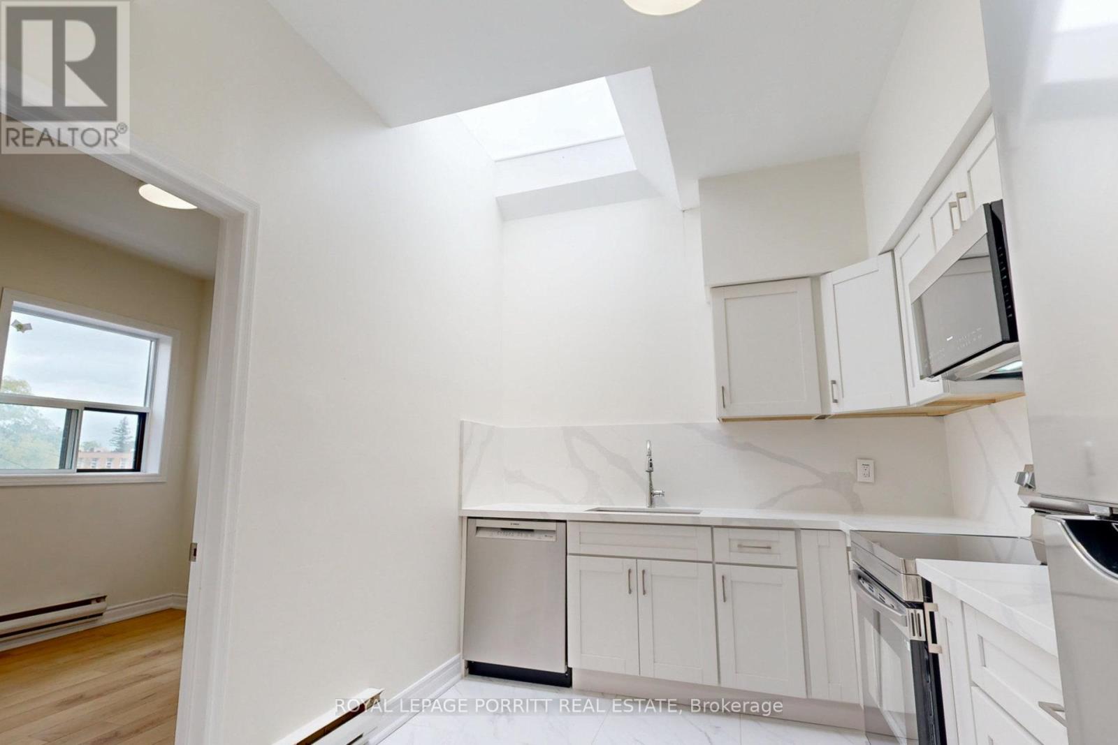 2 - 3519 Lake Shore Boulevard W, Toronto, Ontario  M8W 1N5 - Photo 35 - W12970640