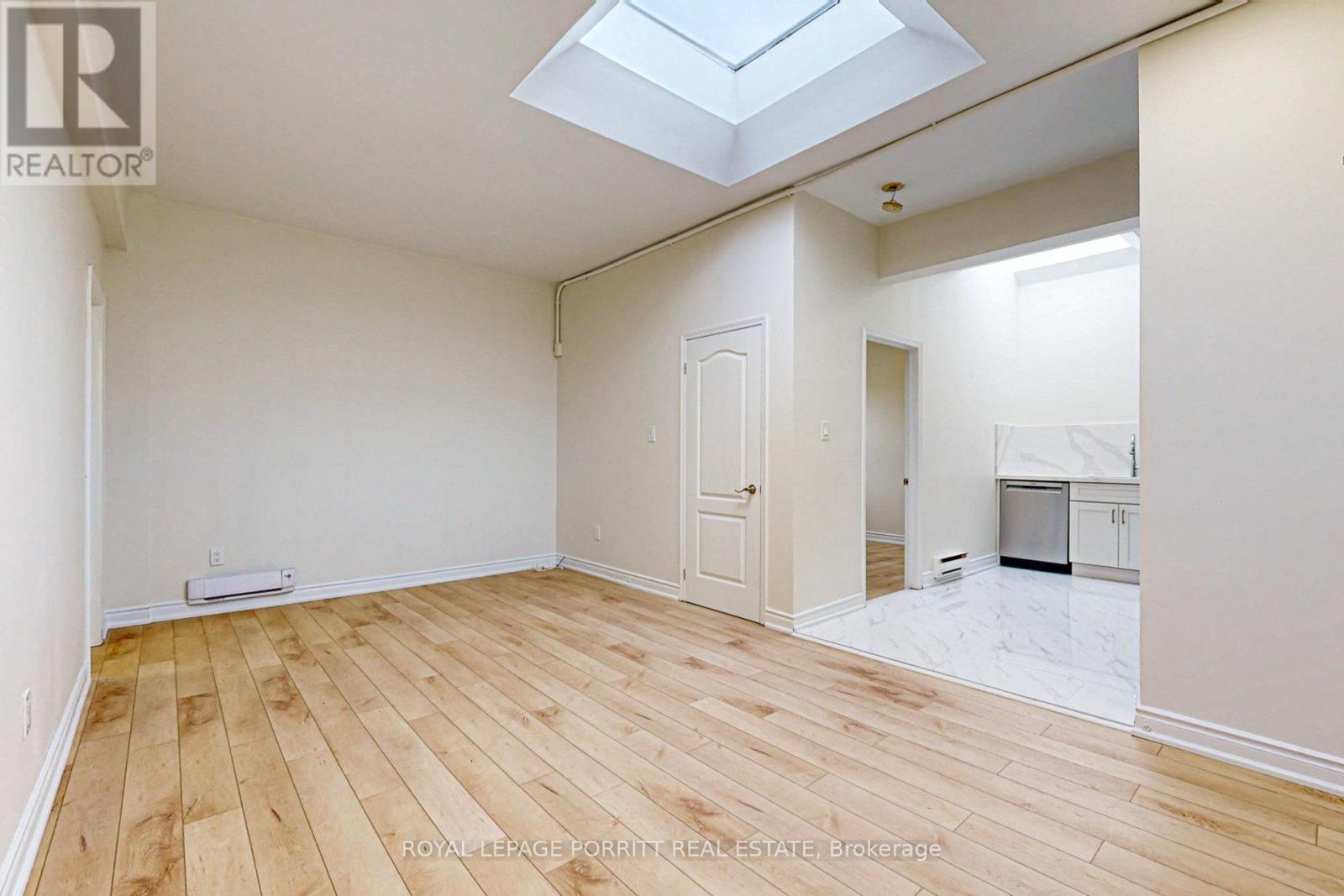 2 - 3519 Lake Shore Boulevard W, Toronto, Ontario  M8W 1N5 - Photo 7 - W12970640