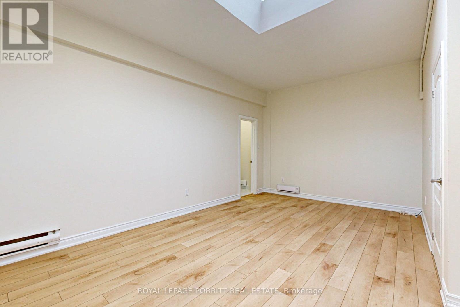 2 - 3519 Lake Shore Boulevard W, Toronto, Ontario  M8W 1N5 - Photo 8 - W12970640