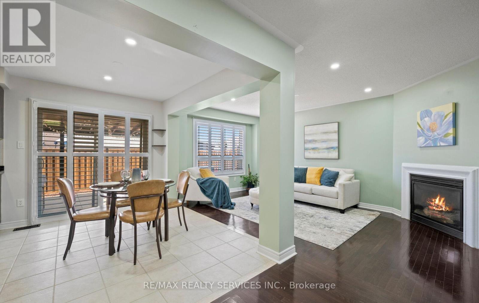 5 Thornbush Boulevard, Brampton, Ontario  L7A 3X9 - Photo 12 - W12970658