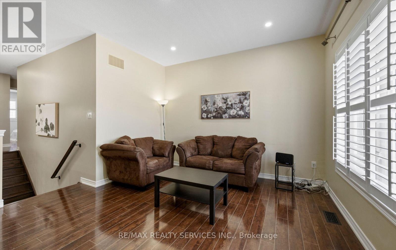 5 Thornbush Boulevard, Brampton, Ontario  L7A 3X9 - Photo 25 - W12970658