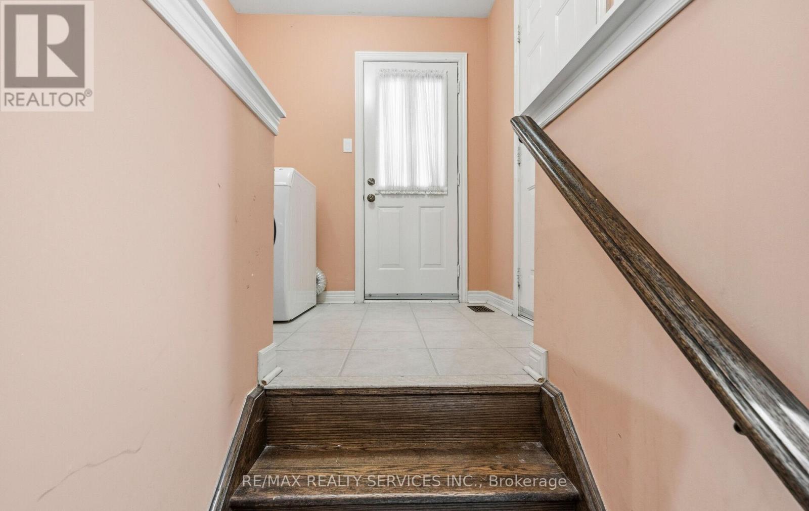 5 Thornbush Boulevard, Brampton, Ontario  L7A 3X9 - Photo 40 - W12970658