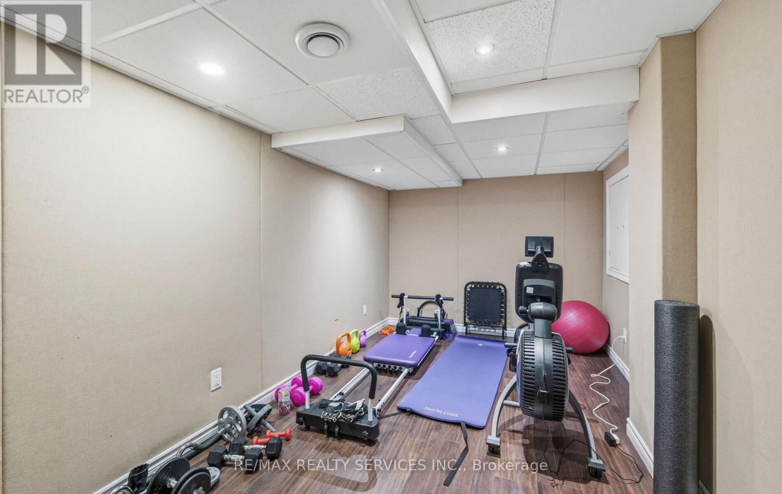 5 Thornbush Boulevard, Brampton, Ontario  L7A 3X9 - Photo 44 - W12970658