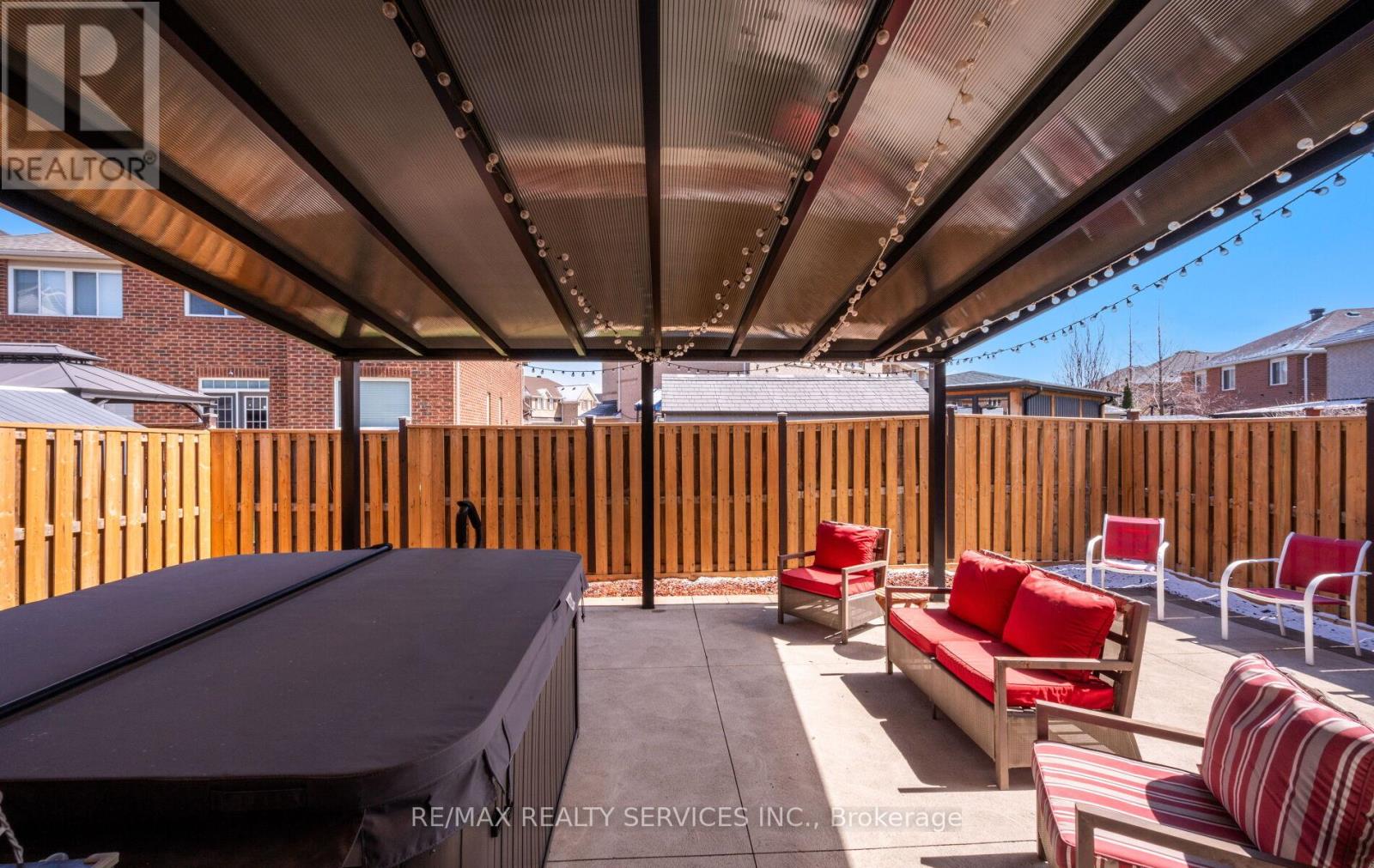 5 Thornbush Boulevard, Brampton, Ontario  L7A 3X9 - Photo 48 - W12970658