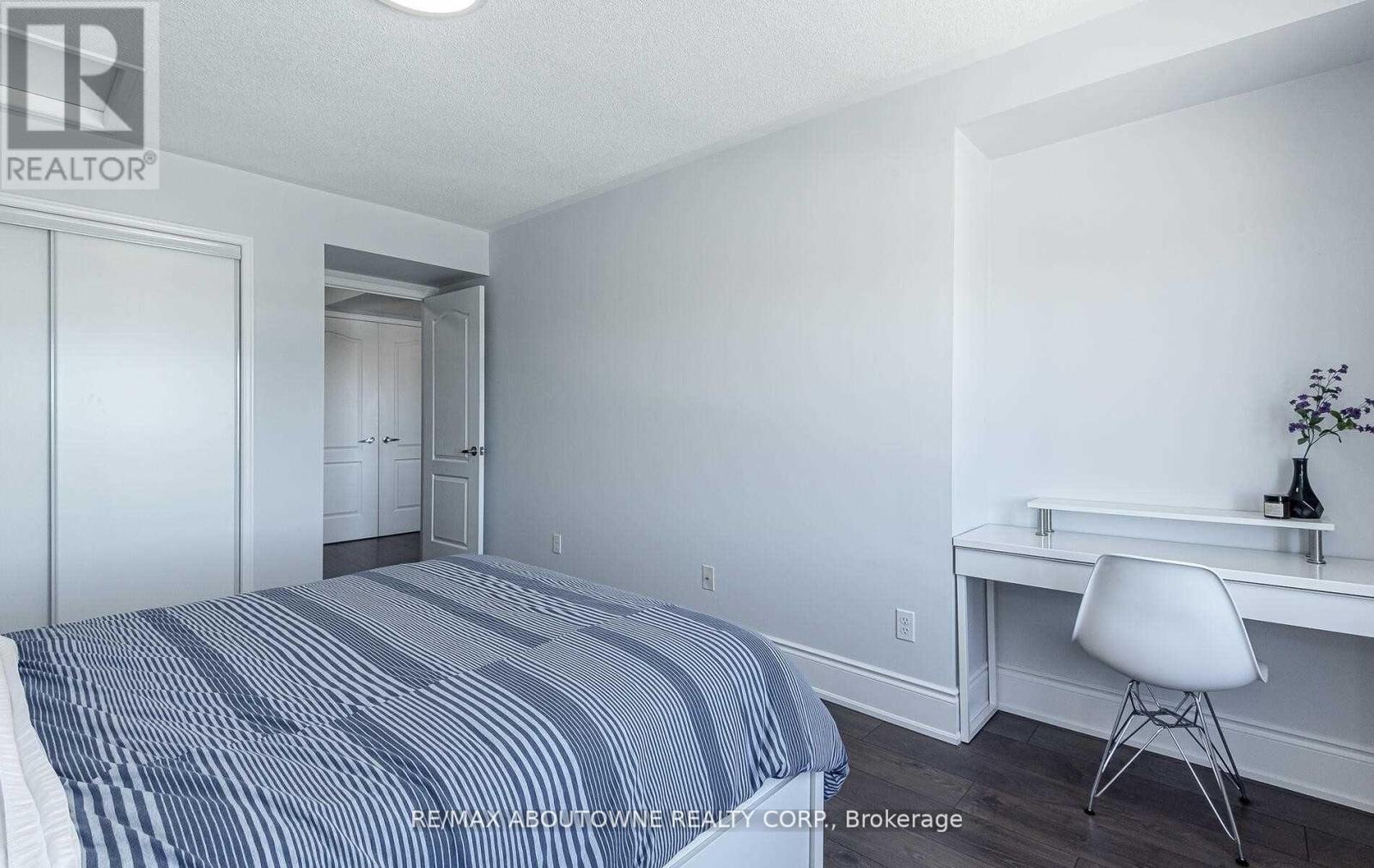 8 - 2557 Sixth Line, Oakville, Ontario  L6H 0H7 - Photo 14 - W12970660