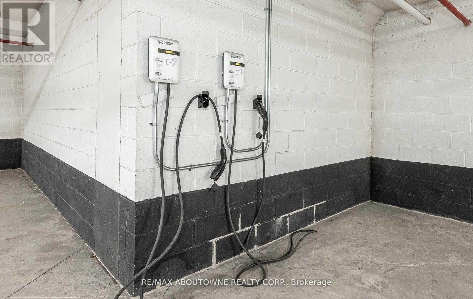 8 - 2557 Sixth Line, Oakville, Ontario  L6H 0H7 - Photo 21 - W12970660