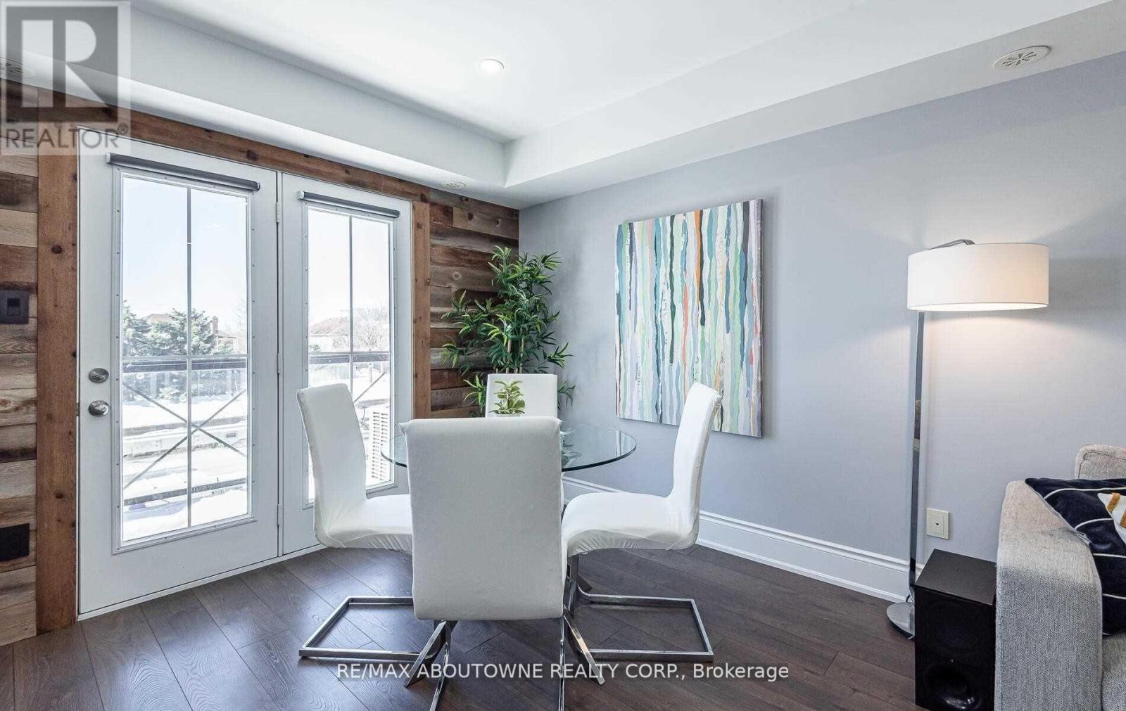 8 - 2557 Sixth Line, Oakville, Ontario  L6H 0H7 - Photo 7 - W12970660