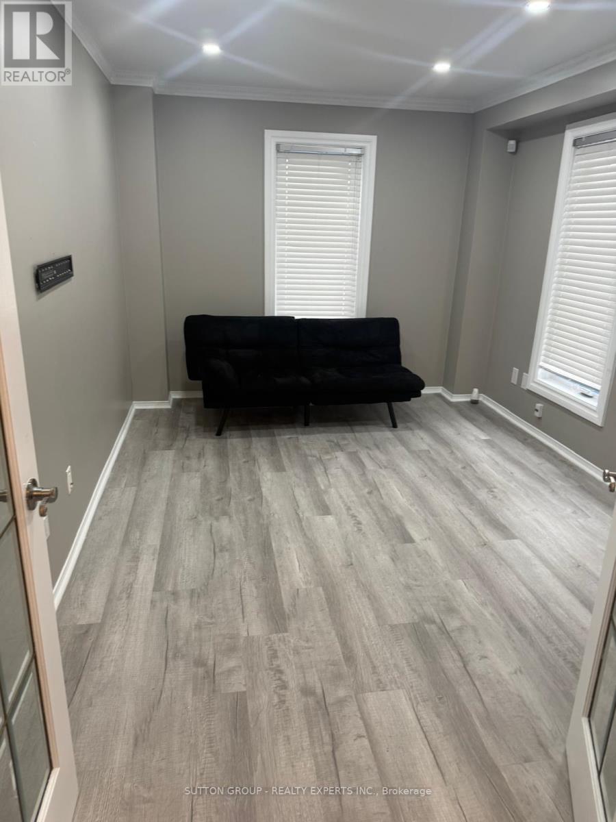 63 Wickstead Court, Brampton, Ontario  L6R 1N8 - Photo 14 - W12970662