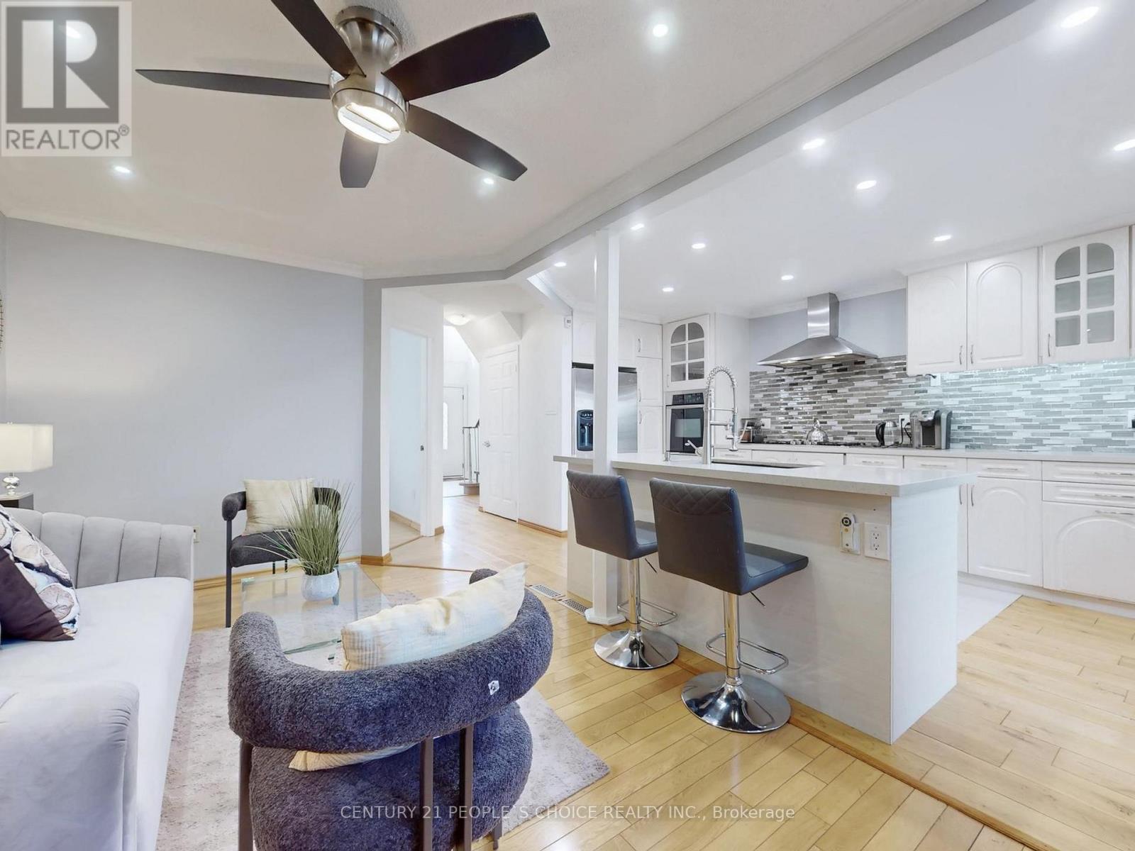 5992 Ladyburn Crescent, Mississauga, Ontario  L5M 4V9 - Photo 11 - W12970696