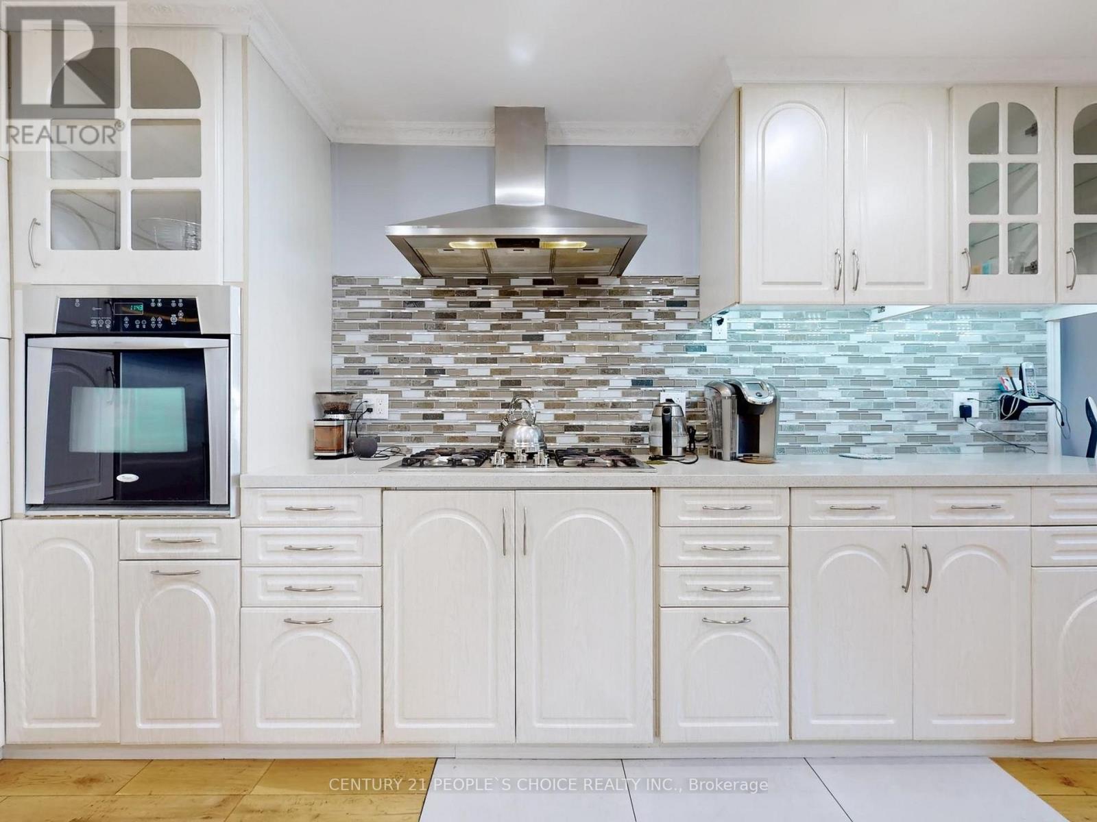 5992 Ladyburn Crescent, Mississauga, Ontario  L5M 4V9 - Photo 14 - W12970696