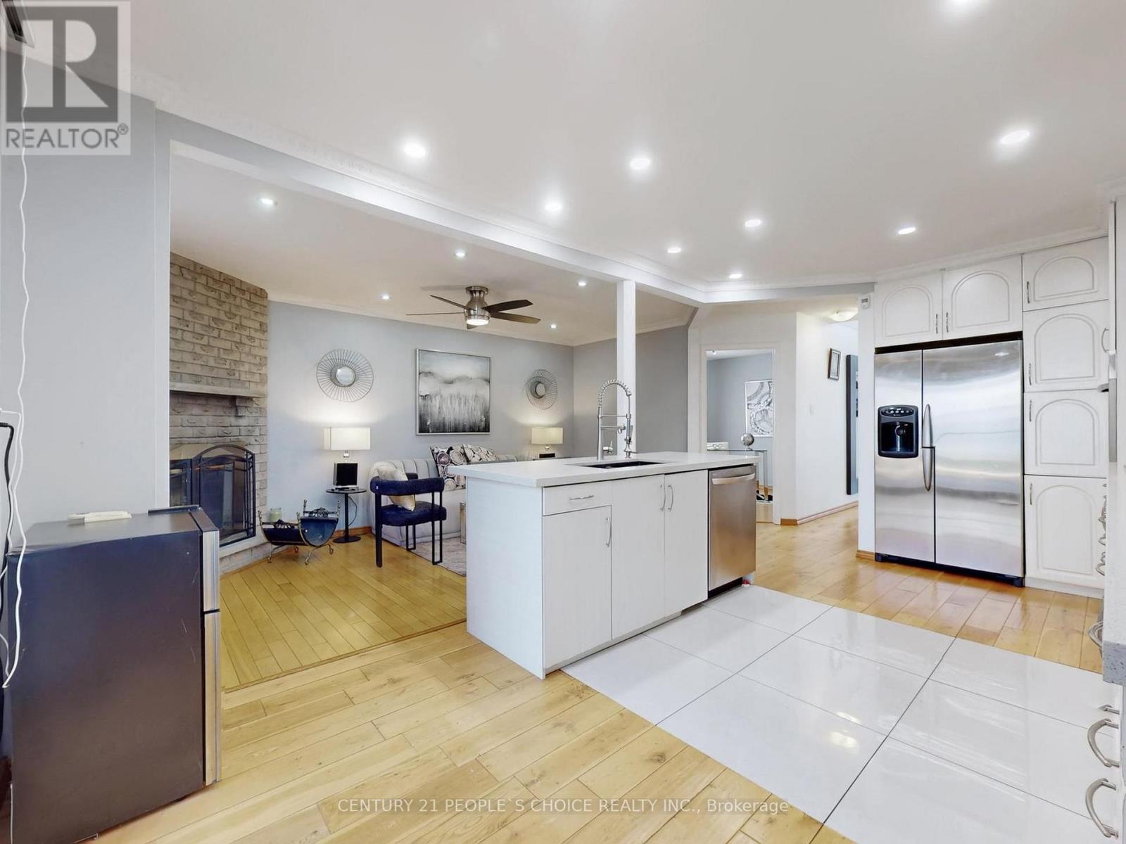 5992 Ladyburn Crescent, Mississauga, Ontario  L5M 4V9 - Photo 16 - W12970696