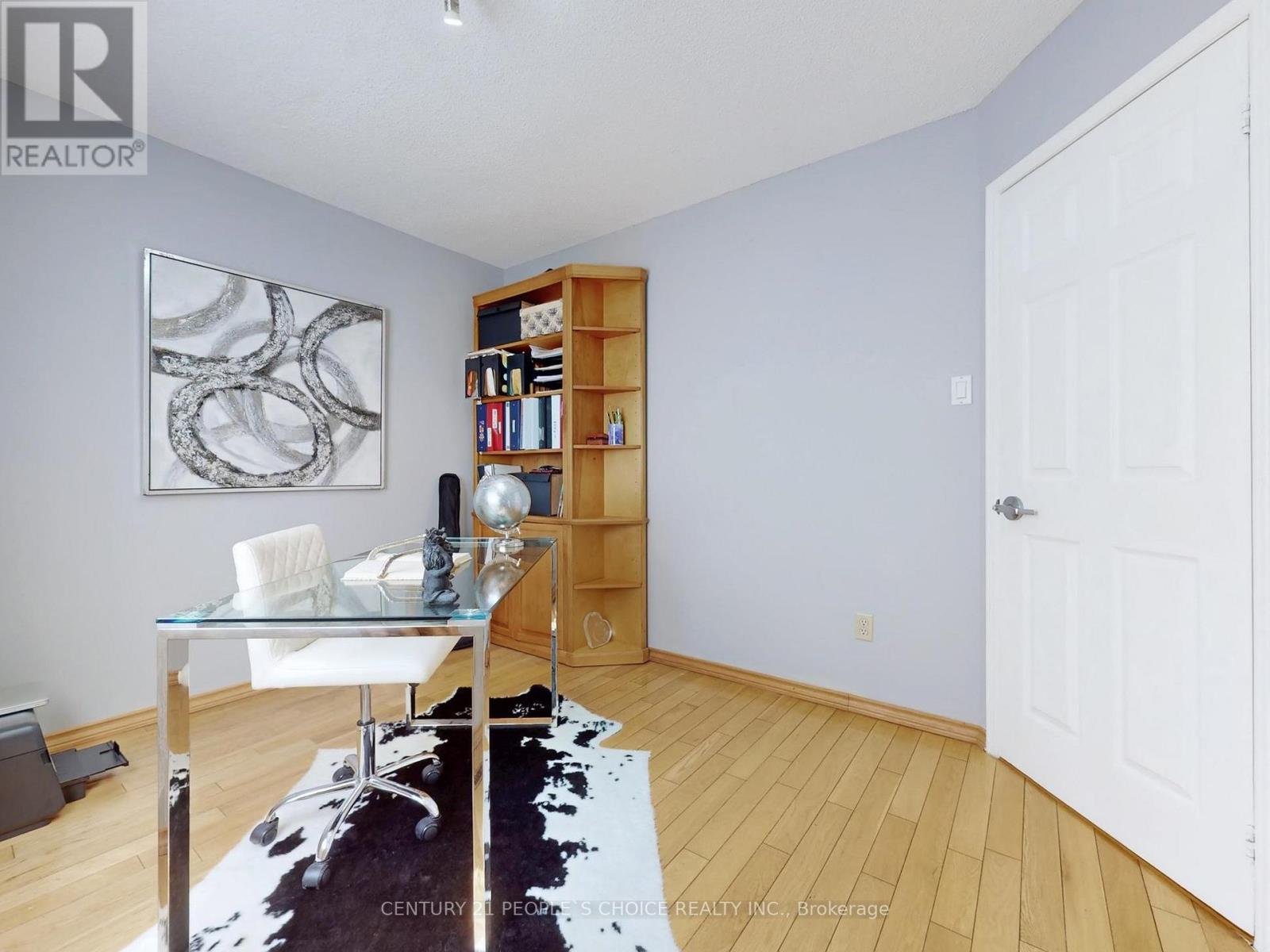 5992 Ladyburn Crescent, Mississauga, Ontario  L5M 4V9 - Photo 19 - W12970696