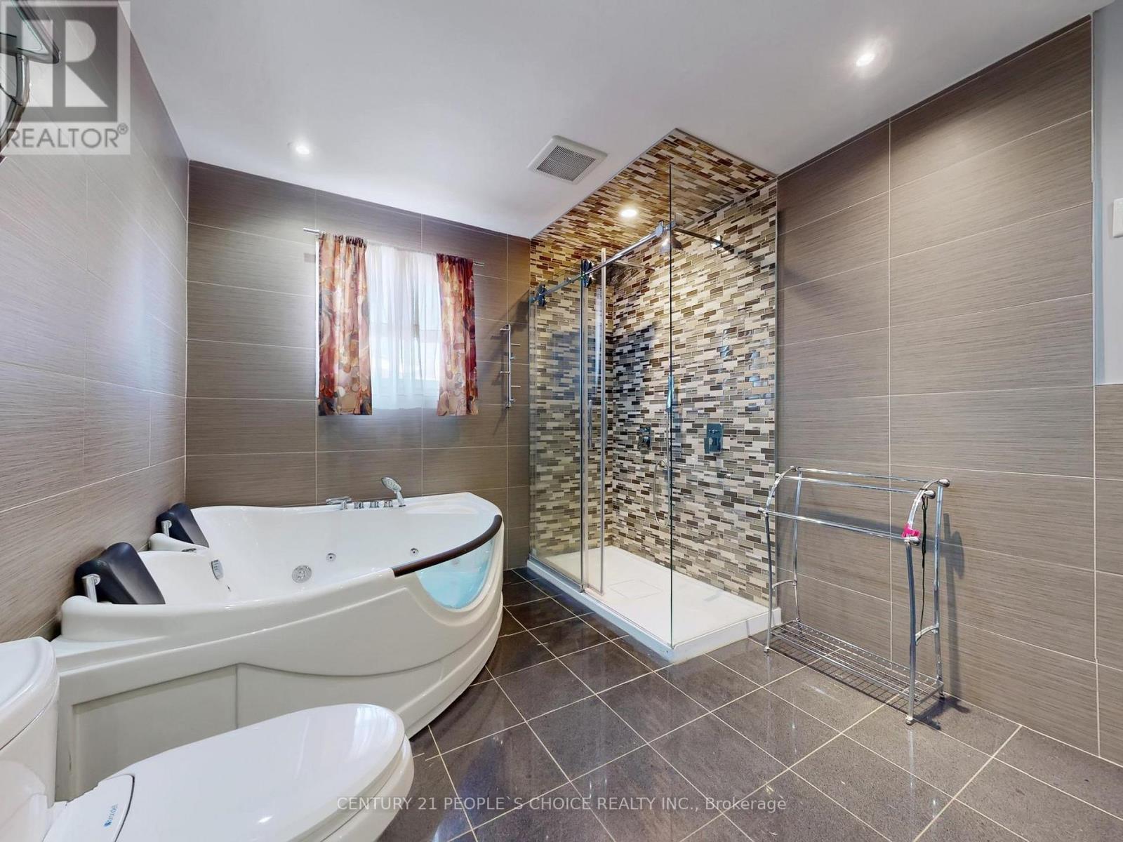 5992 Ladyburn Crescent, Mississauga, Ontario  L5M 4V9 - Photo 30 - W12970696