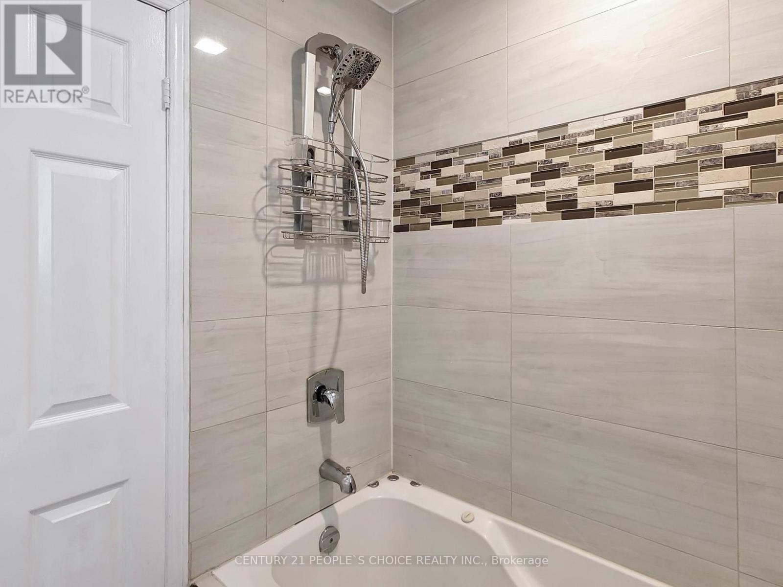 5992 Ladyburn Crescent, Mississauga, Ontario  L5M 4V9 - Photo 38 - W12970696