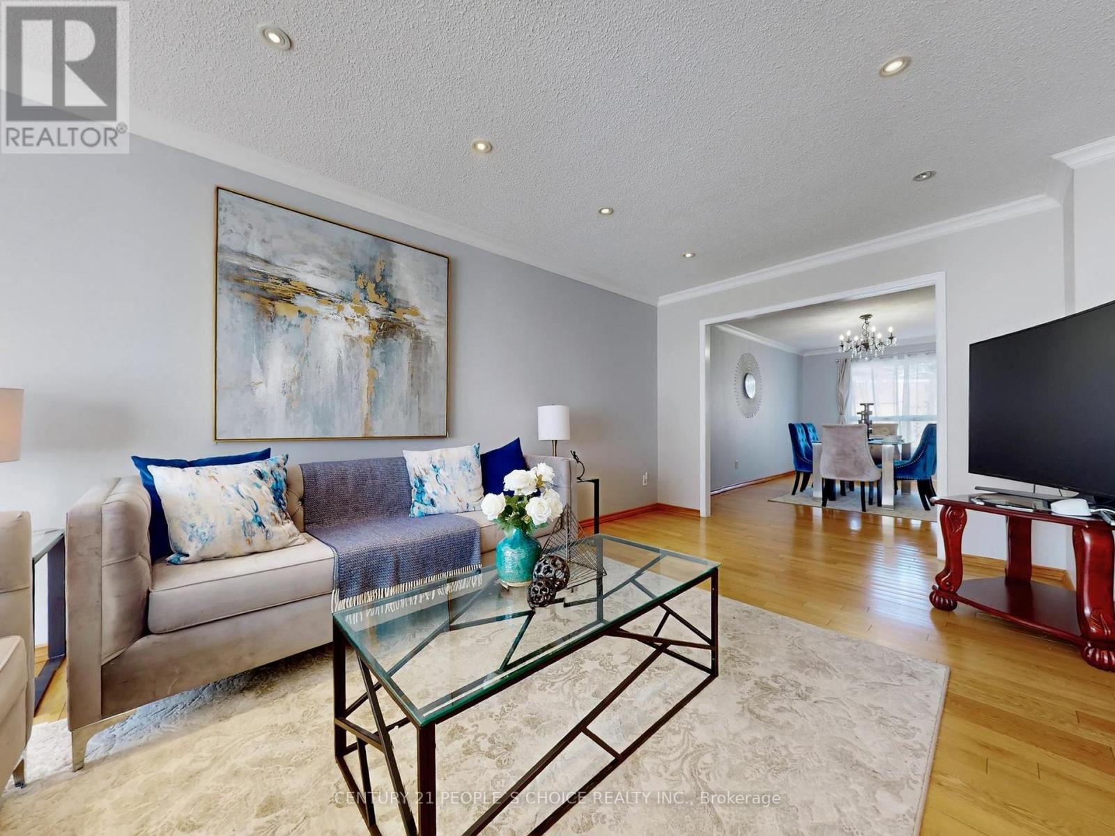 5992 Ladyburn Crescent, Mississauga, Ontario  L5M 4V9 - Photo 4 - W12970696