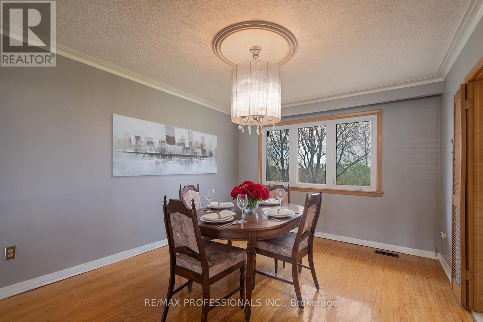 315 Markland Drive, Toronto, Ontario  M9C 1R4 - Photo 16 - W12970702