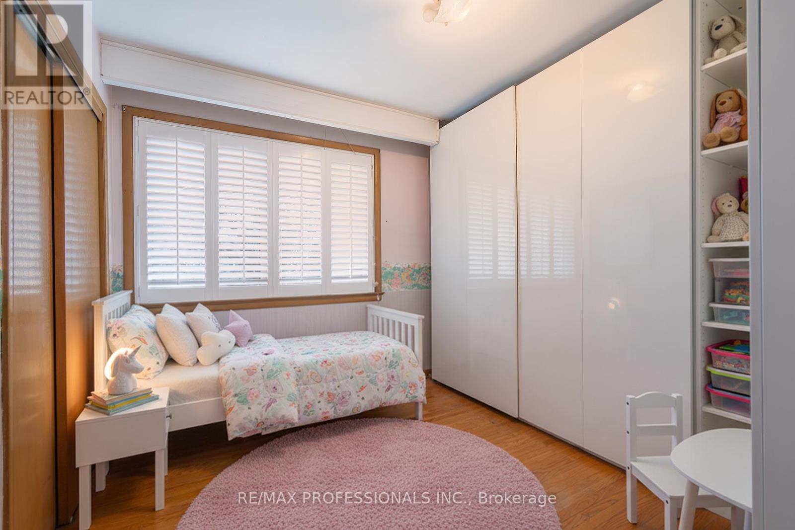 315 Markland Drive, Toronto, Ontario  M9C 1R4 - Photo 28 - W12970702