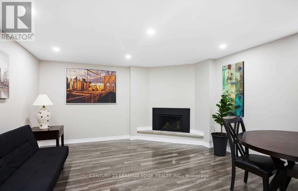 125 ASHRIDGE COURT, Mississauga, Ontario