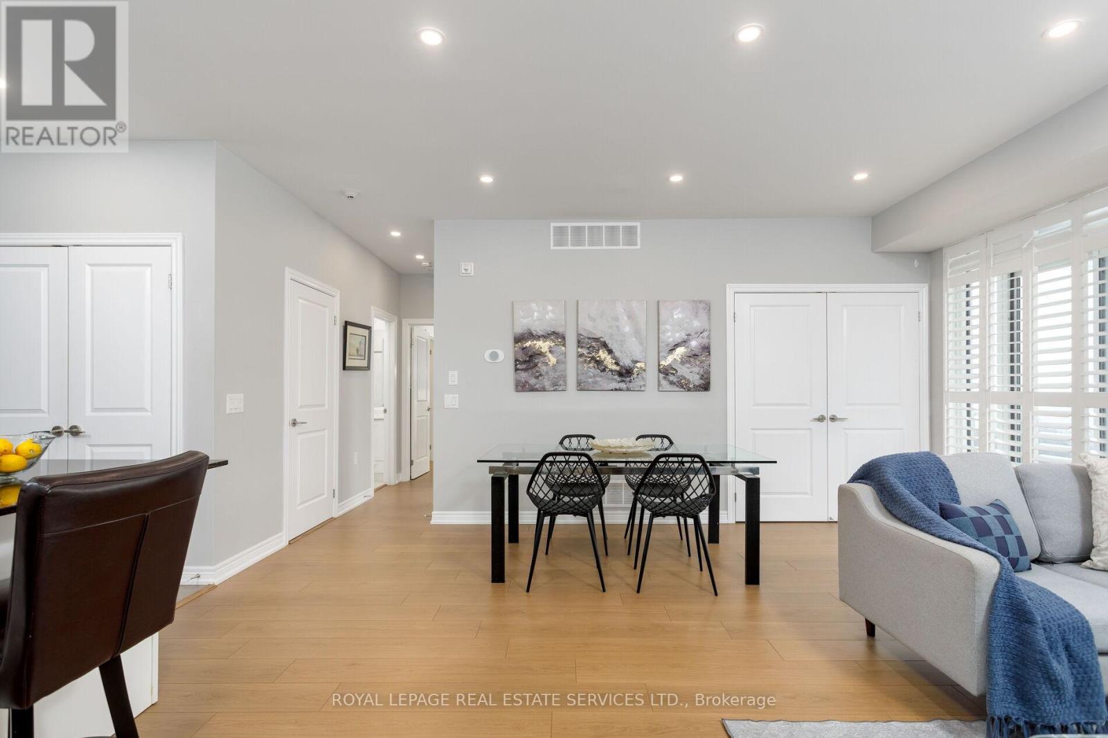 212 - 2370 Khalsa Gate, Oakville, Ontario  L6M 1P5 - Photo 9 - W12970730