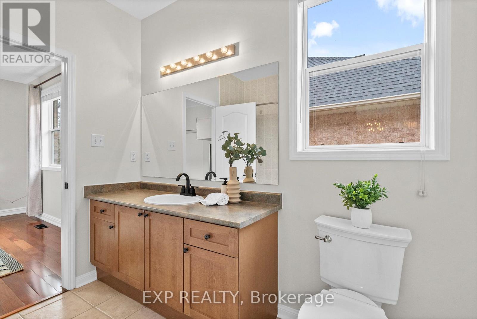 106 Arborglen Drive, Halton Hills, Ontario  L7G 6L4 - Photo 25 - W12970752