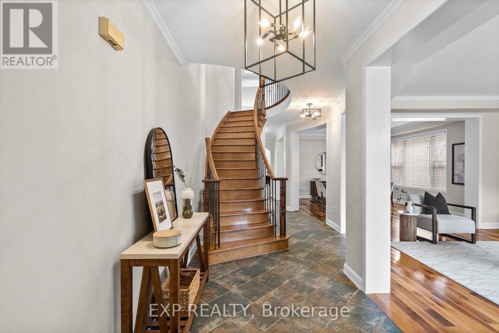 106 Arborglen Drive, Halton Hills, Ontario  L7G 6L4 - Photo 6 - W12970752