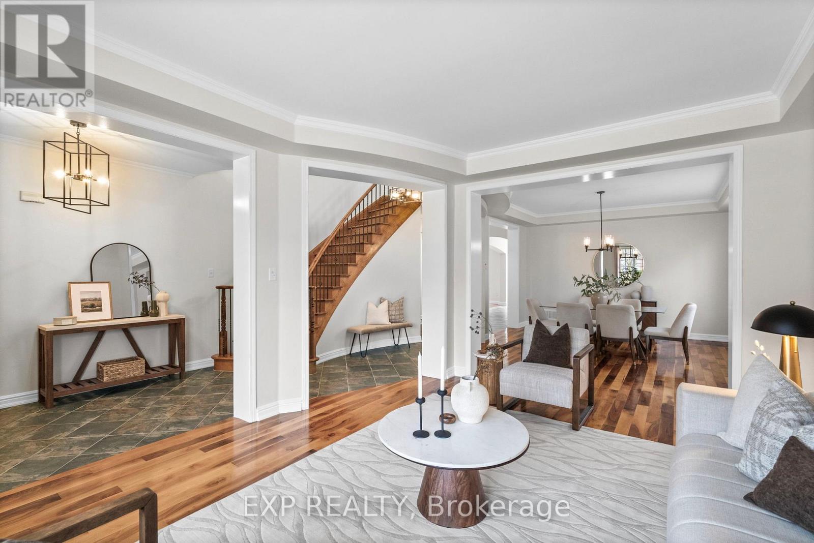 106 Arborglen Drive, Halton Hills, Ontario  L7G 6L4 - Photo 7 - W12970752