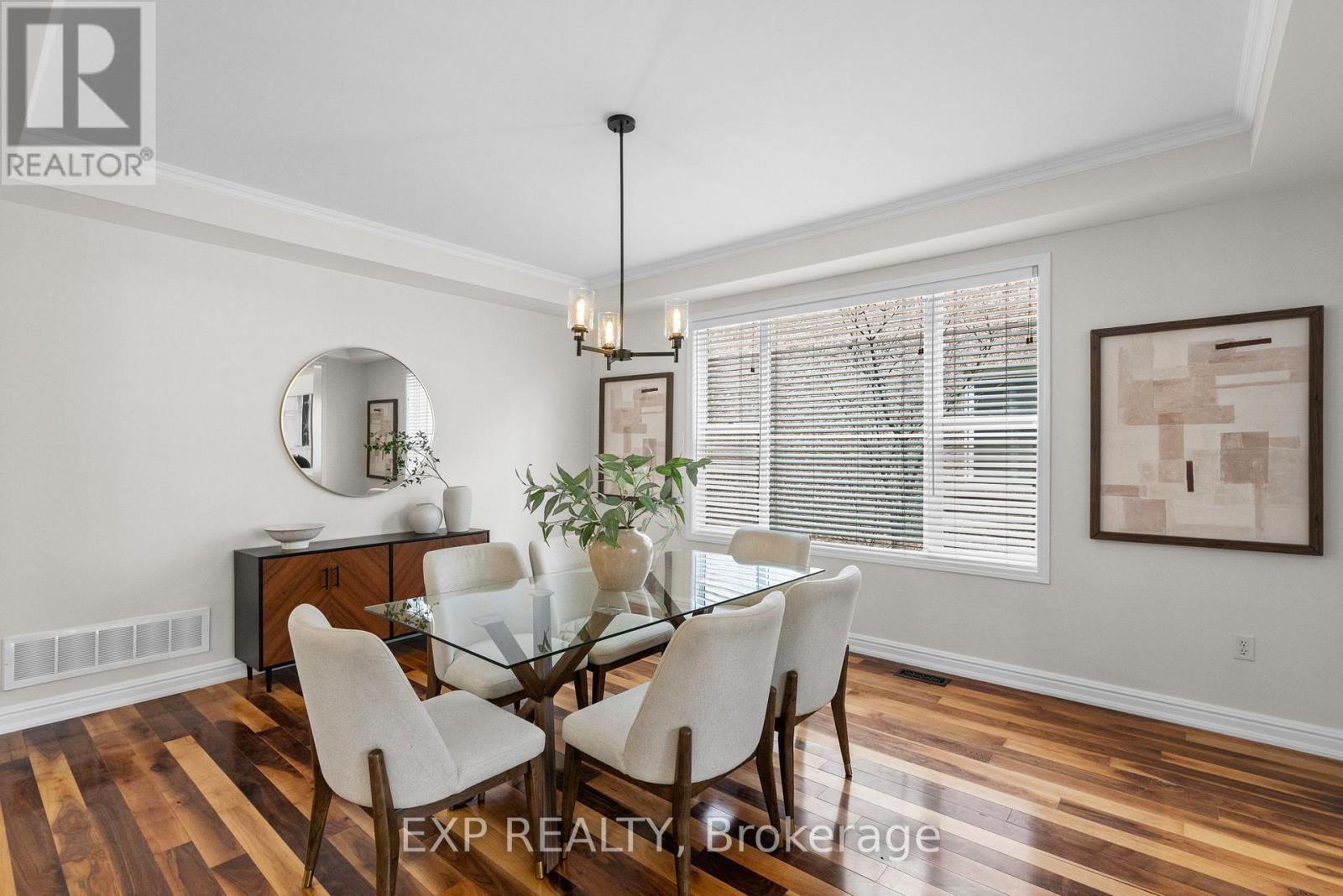 106 Arborglen Drive, Halton Hills, Ontario  L7G 6L4 - Photo 8 - W12970752