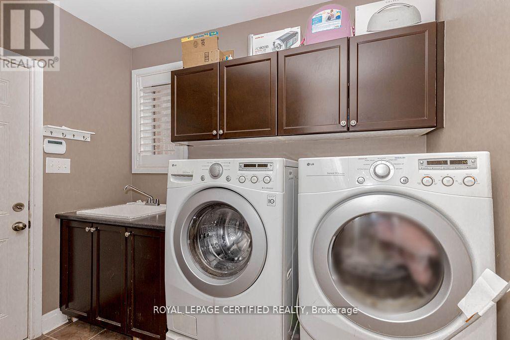 13 Chinzan Way S, Brampton, Ontario  L6X 0W6 - Photo 15 - W12970756