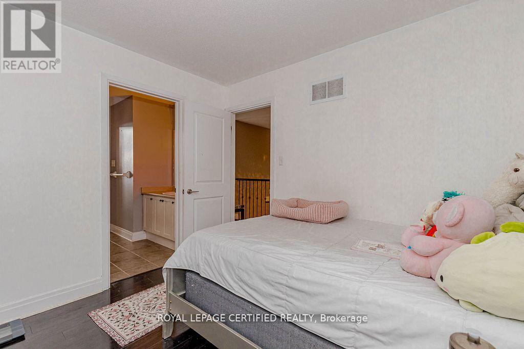 13 Chinzan Way S, Brampton, Ontario  L6X 0W6 - Photo 28 - W12970756