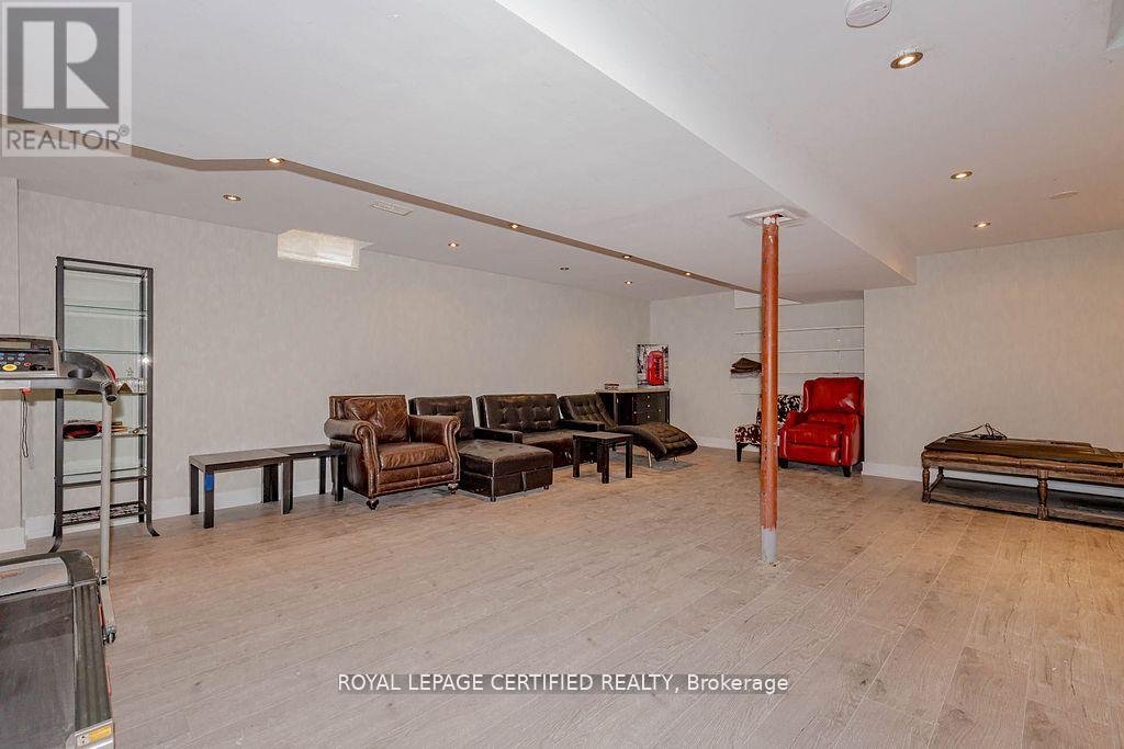 13 Chinzan Way S, Brampton, Ontario  L6X 0W6 - Photo 34 - W12970756