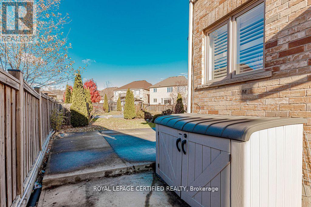 13 Chinzan Way S, Brampton, Ontario  L6X 0W6 - Photo 41 - W12970756