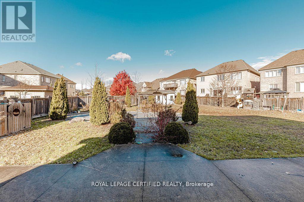 13 Chinzan Way S, Brampton, Ontario  L6X 0W6 - Photo 43 - W12970756