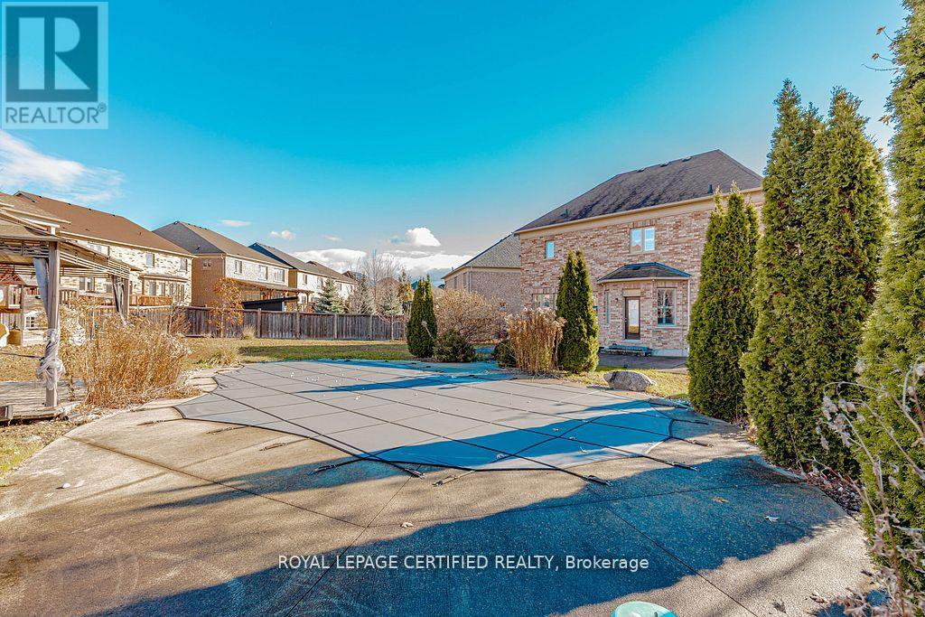 13 Chinzan Way S, Brampton, Ontario  L6X 0W6 - Photo 48 - W12970756