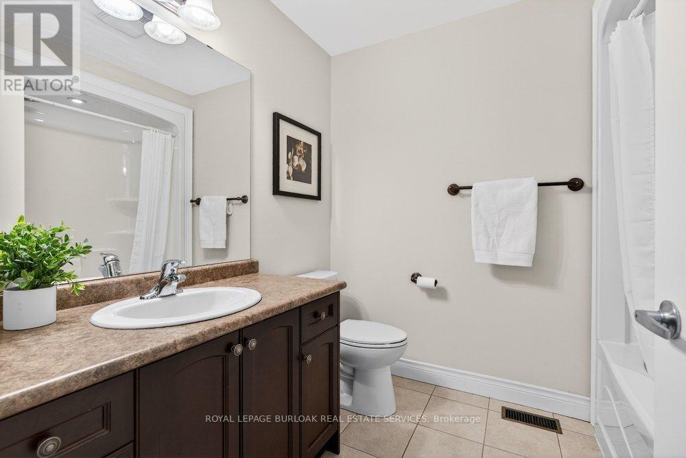 157 - 2120 Itabashi Way, Burlington, Ontario  L7M 0V3 - Photo 32 - W12970762