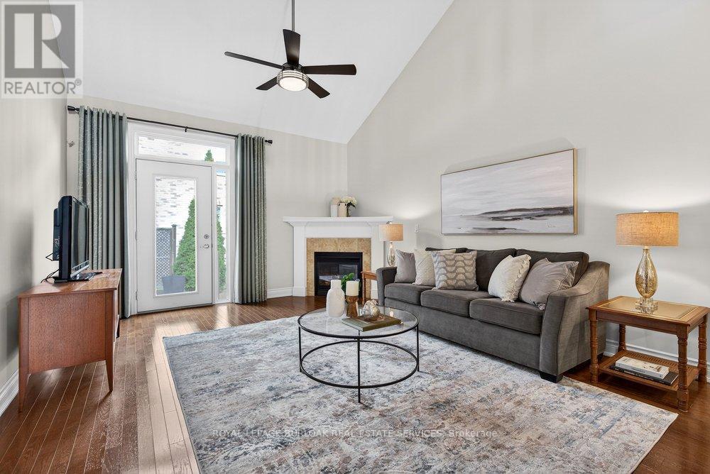 157 - 2120 Itabashi Way, Burlington, Ontario  L7M 0V3 - Photo 8 - W12970762