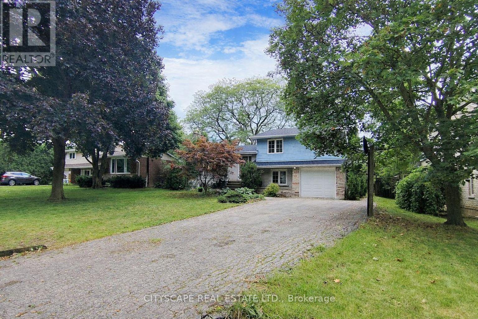 324 Wendy Lane, Oakville, Ontario  L6L 4R1 - Photo 7 - W12970768