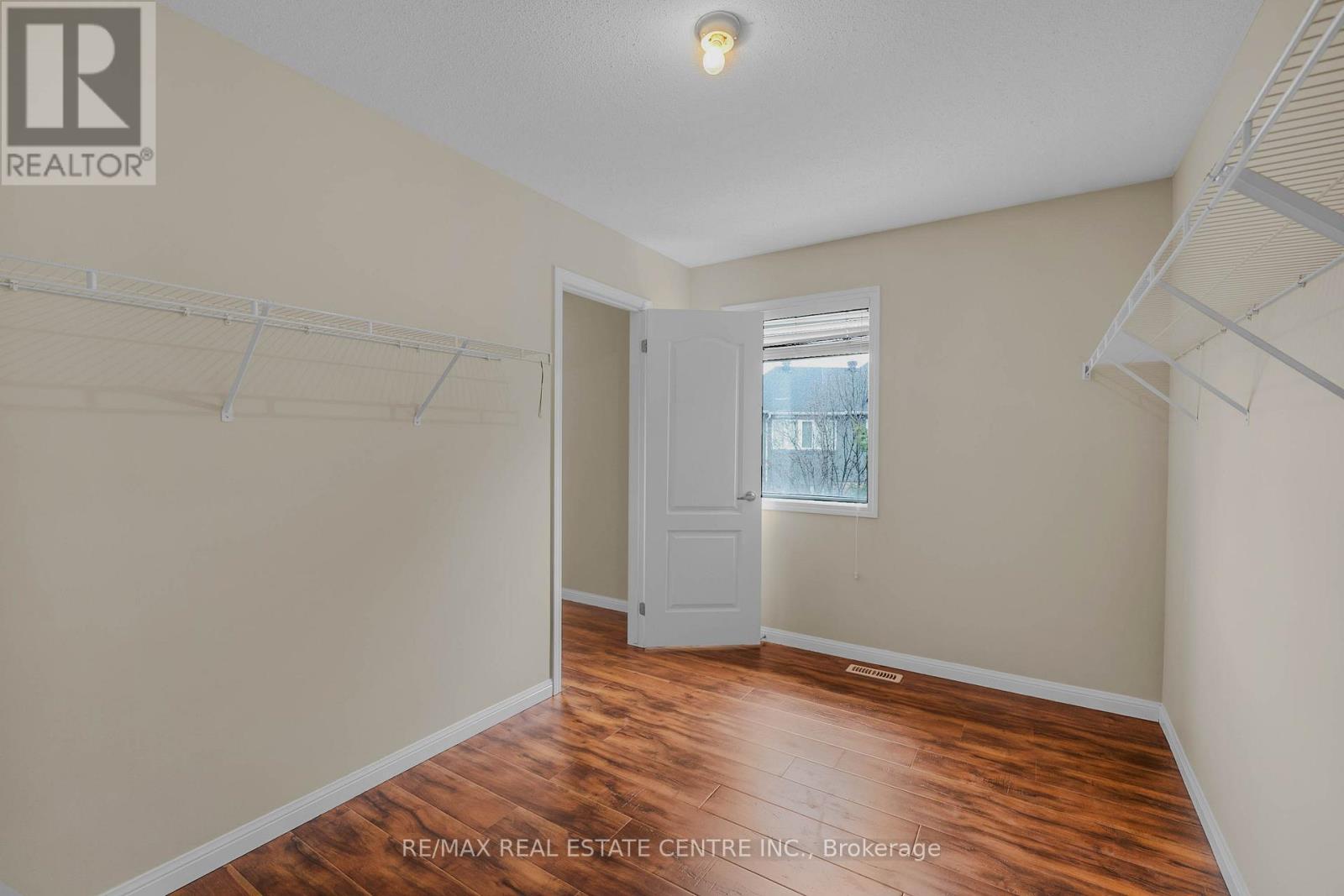 706 Maddocks Trail, Milton, Ontario  L9T 0E1 - Photo 24 - W12970788