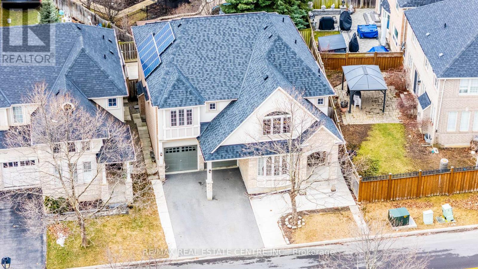 706 Maddocks Trail, Milton, Ontario  L9T 0E1 - Photo 3 - W12970788