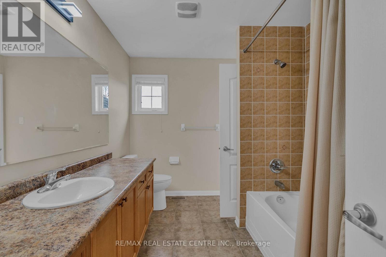 706 Maddocks Trail, Milton, Ontario  L9T 0E1 - Photo 32 - W12970788