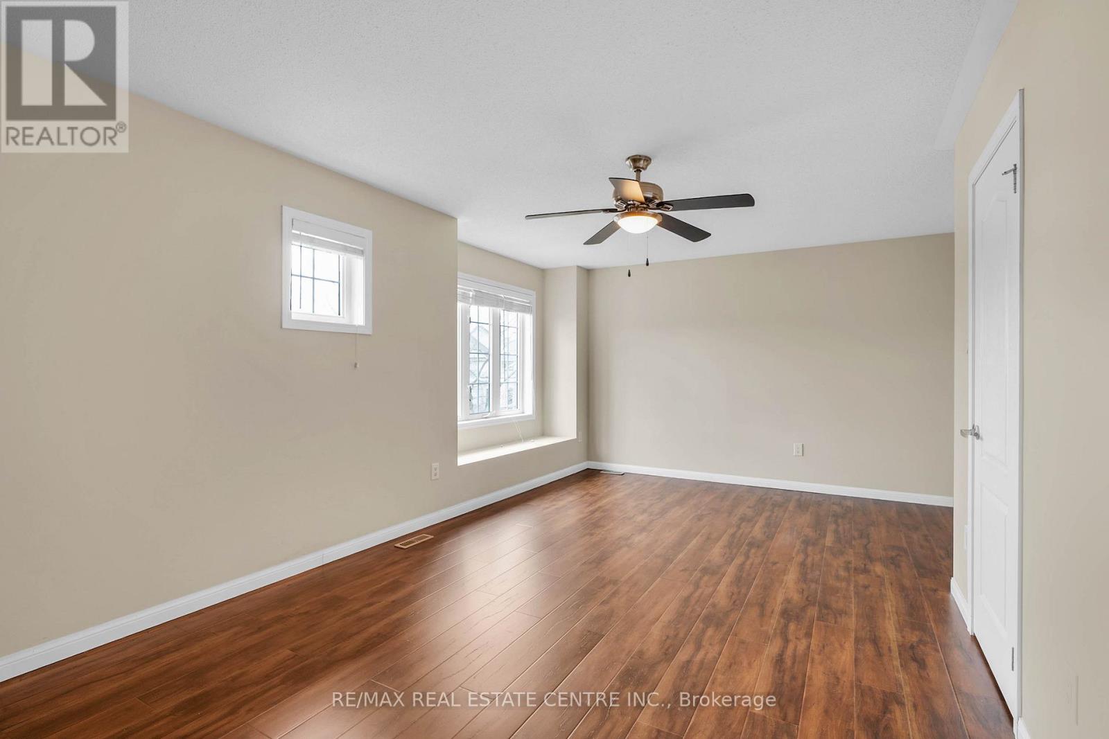 706 Maddocks Trail, Milton, Ontario  L9T 0E1 - Photo 37 - W12970788