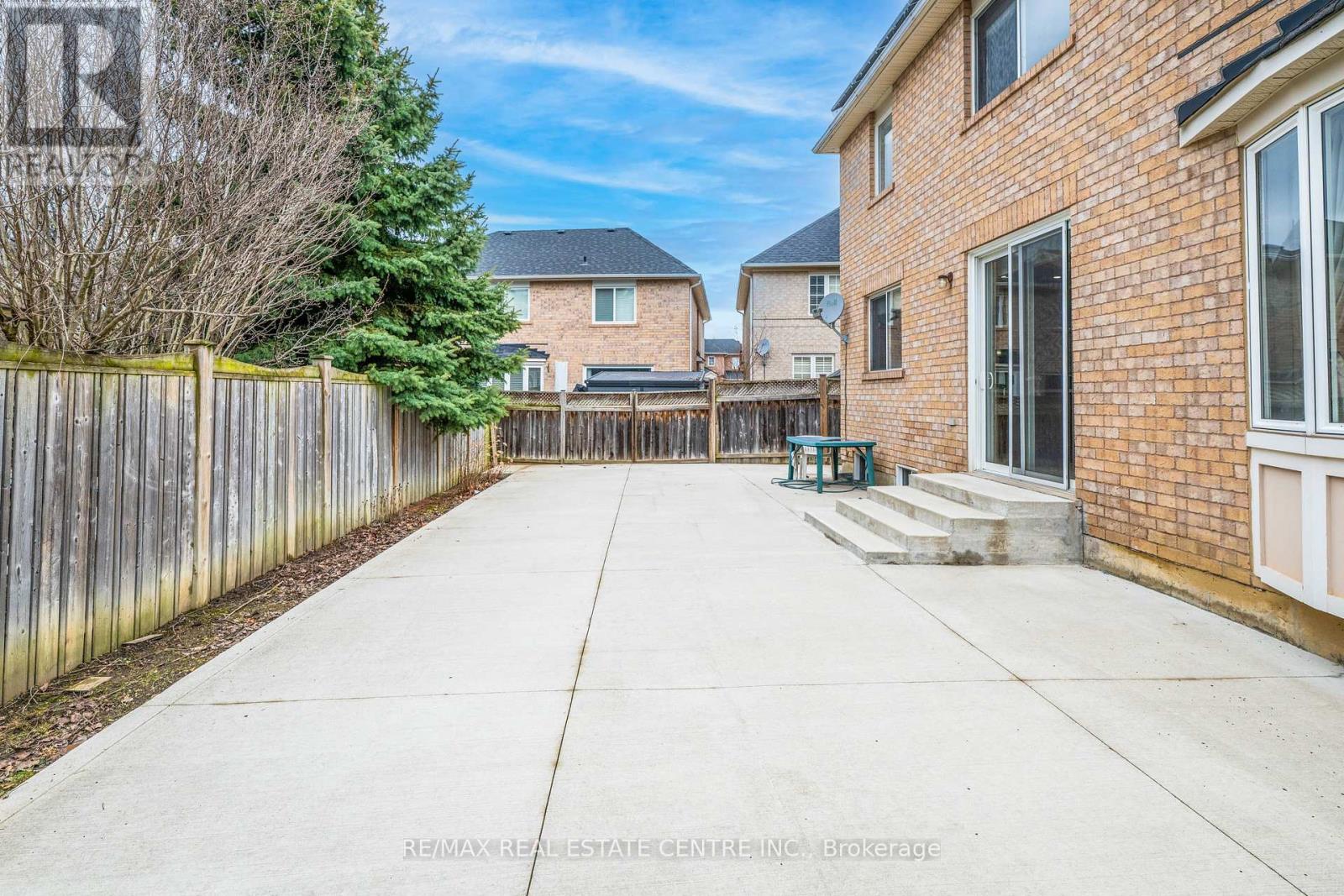 706 Maddocks Trail, Milton, Ontario  L9T 0E1 - Photo 42 - W12970788