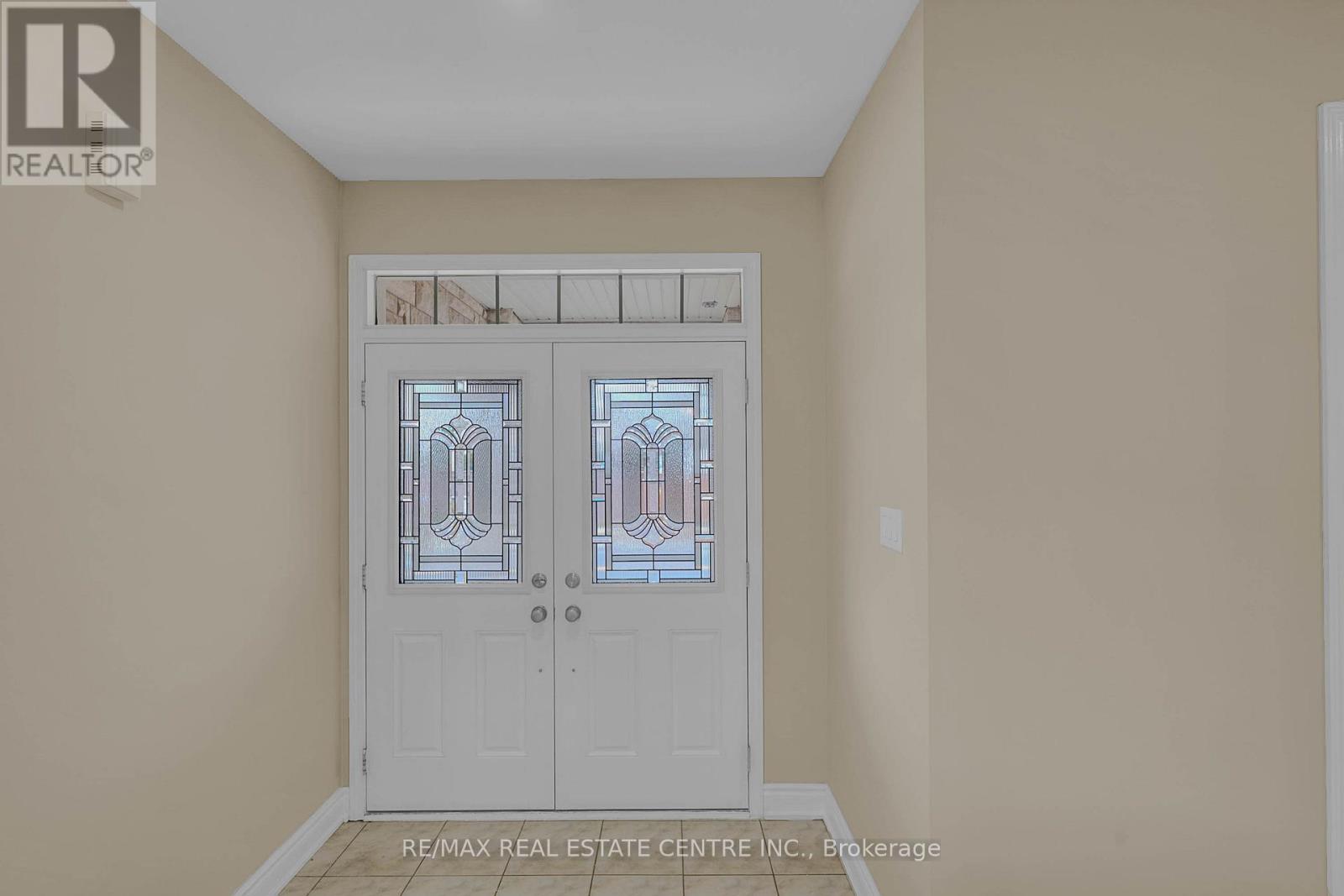 706 Maddocks Trail, Milton, Ontario  L9T 0E1 - Photo 7 - W12970788