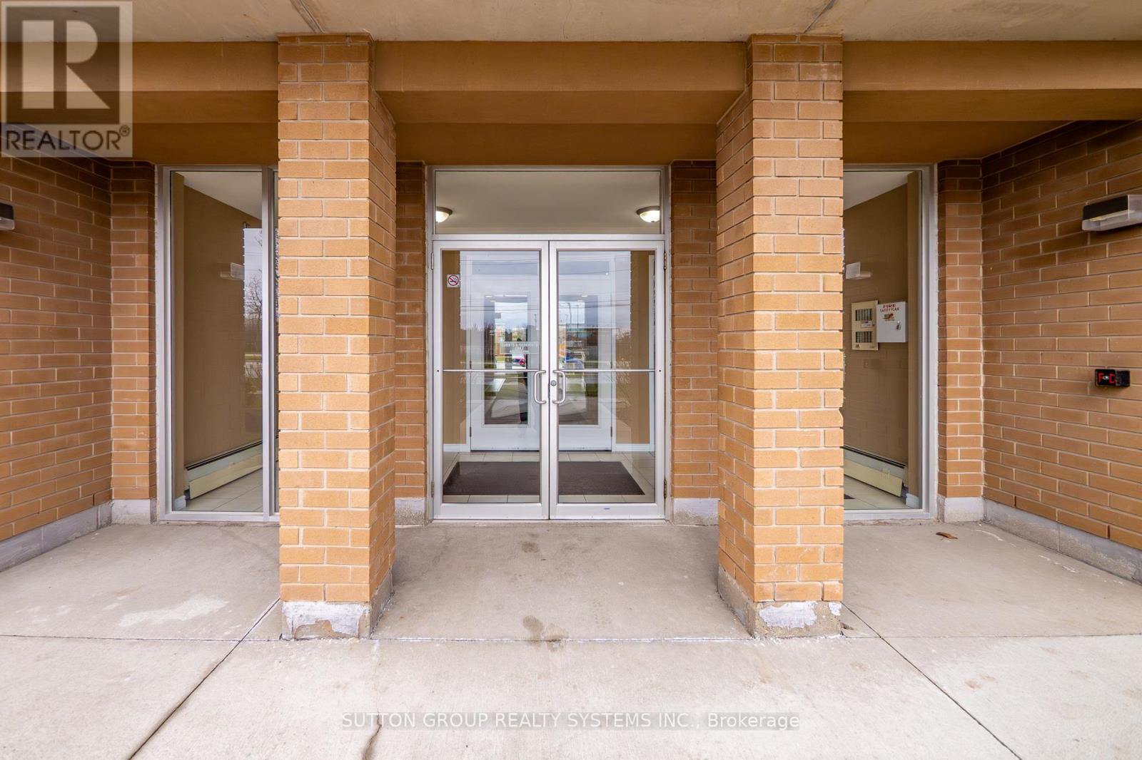 312 - 4450 Fairview Street, Burlington, Ontario  L7L 7K7 - Photo 3 - W12970790