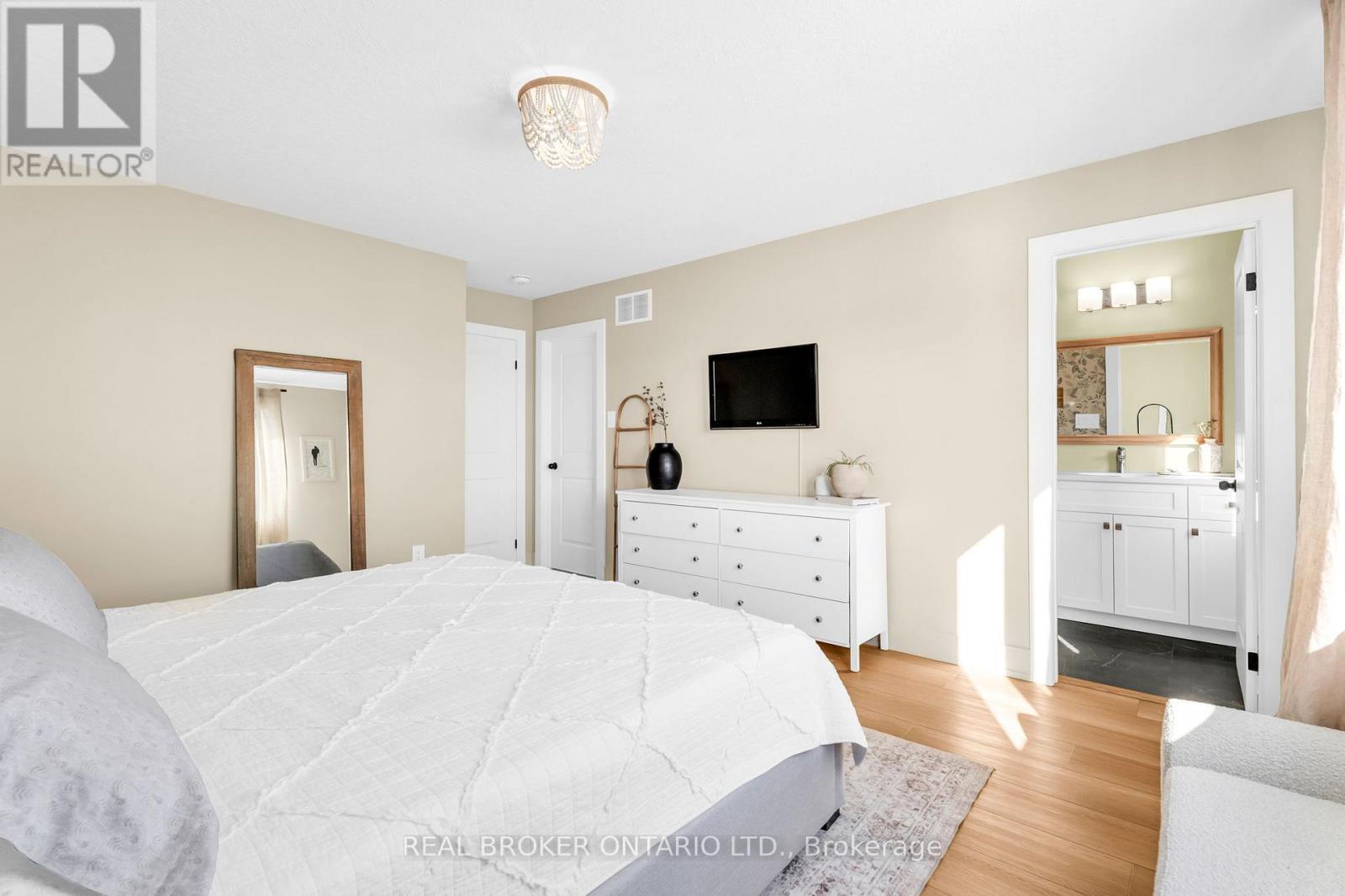 22 - 690 Broadway, Orangeville, Ontario  L9W 7T7 - Photo 25 - W12970798