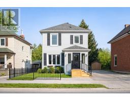 71 ENGLISH STREET, Brampton, Ontario