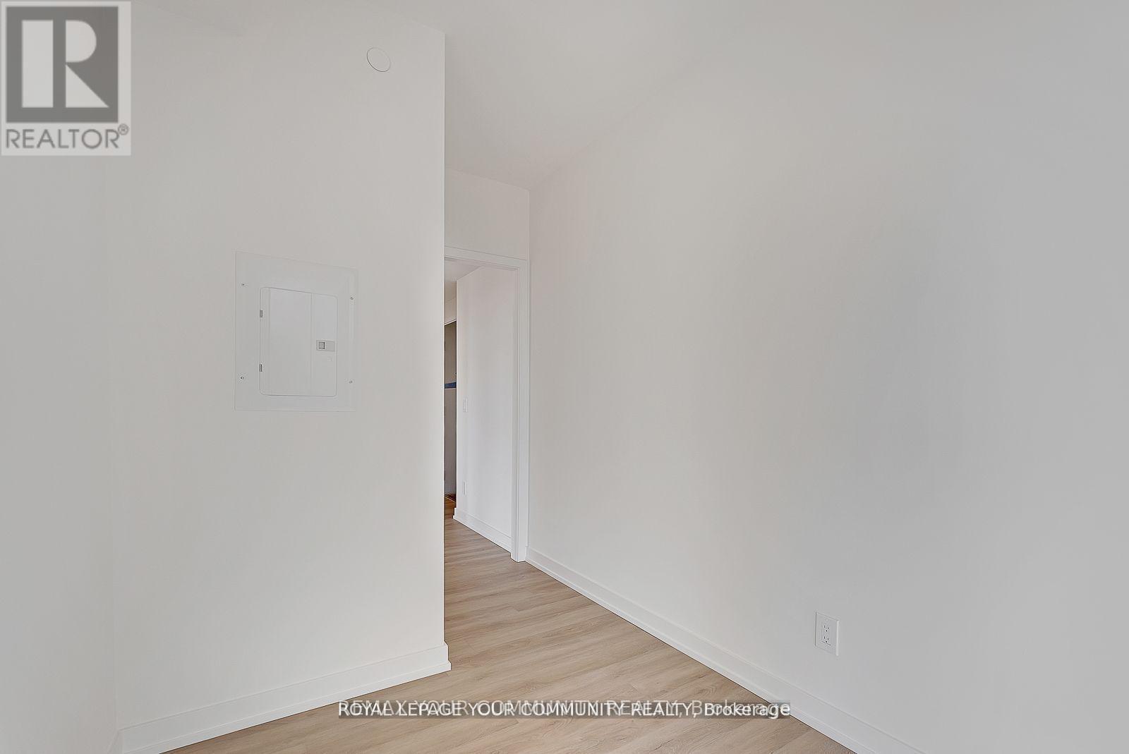 804 - 345 Wheat Boom Drive, Oakville, Ontario  L6H 7X5 - Photo 5 - W12970812