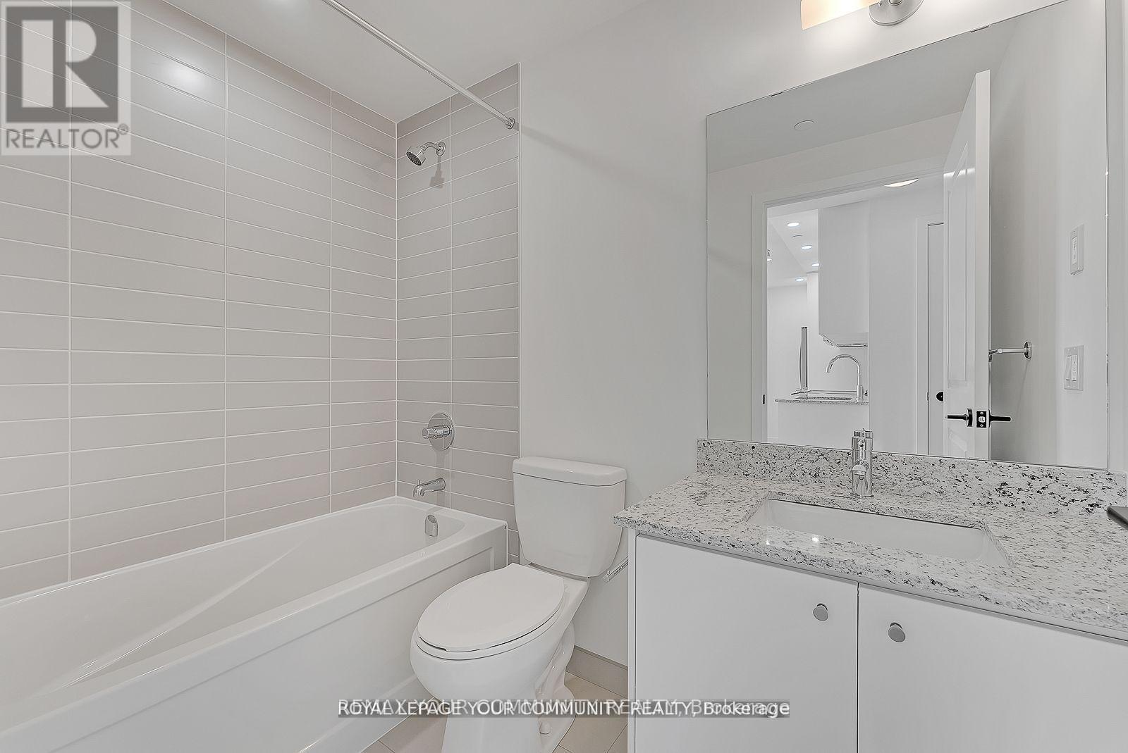 804 - 345 Wheat Boom Drive, Oakville, Ontario  L6H 7X5 - Photo 6 - W12970812